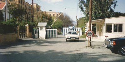 Polisler kara geçiş kapılarında Rumlara kötü davranıyor