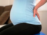 Gebelikte geçmeyen sırt ağrısına dikkat!
