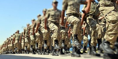 Türkiye’de askerlik 6 aya indi