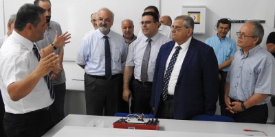 DAÜ Elektrik Elektronik Mühendisliği Bölümü’nde üç laboratuvara Ömer Can Akman'ın adı verildi