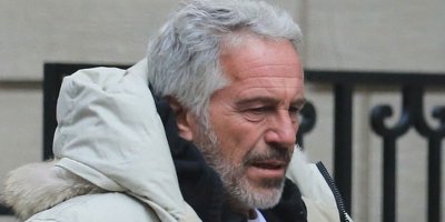 Milyarder cinsel taciz suçundan tutuklandı