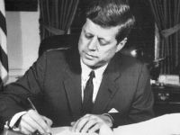 Kennedy suikastına ilişkin 676 yeni belge açıklandı