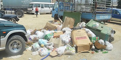Çöp yığınları vatandaşı isyan noktasına getirdİ