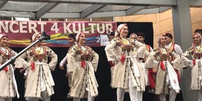 Yeniboğaziçi belediyesi halk dansları topluluğu Polonya’da…