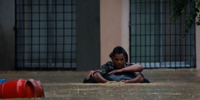 Nepal'de sel ve toprak kaymaları