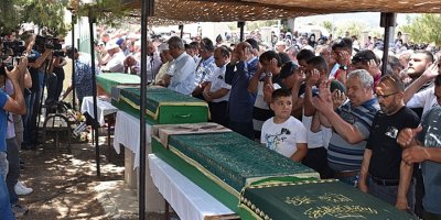 Cenaze törenine küçük Barış da katıldı