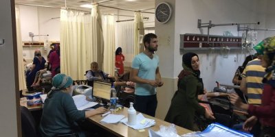 Nişan yemeğinden zehirlendiler