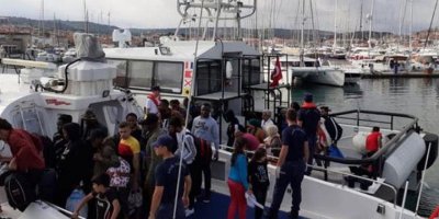 88 kaçak göçmen yakalandı.