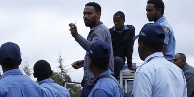 FETÖ'cü müdür okul paralarını hesabına geçirmiş