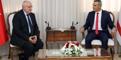 Meclis Başkanı Uluçay, İyi Parti Genel Başkan Yardımcısı Erozan’ı kabul etti