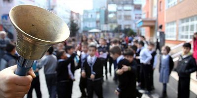 MEB'den okullara cep telefonu düzenlemesi