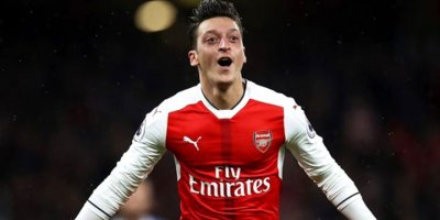 Mesut Özil ve Kolasinac’a bıçaklı saldırı!