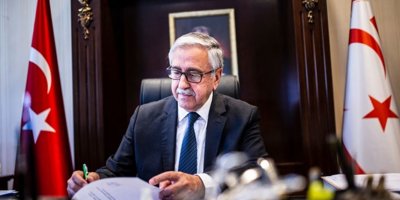 Akıncı’dan Jhonson’a kutlama mesajı