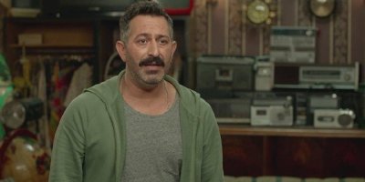 Cem Yılmaz'dan 'Netflix' göndermesi