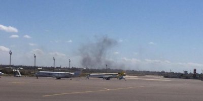 Libya’da 124 kişiyi taşıyan uçağın yanına füze düştü