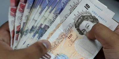 Sterlin en düşük değerinde