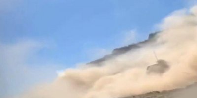 Denizli’de deprem sonrası heyelan anı