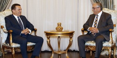 Akıncı, Mersin Yenişehir belediye başkanı Özyiğit’i kabul etti