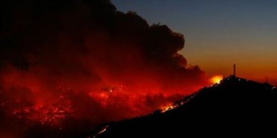 İzmir'deki yangın 3. gününde! Gözyaşlarıyla izlediler