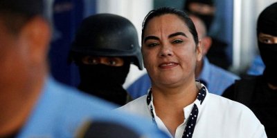 Eski devlet başkanının eşi suçlu bulundu