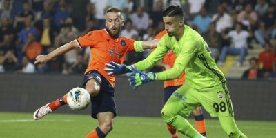 Altay Bayındır yediği gol ve kurtarışı hakkında konuştu