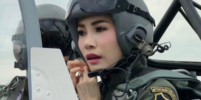 Kraliyet Sarayı, Kral'ın 'resmi sevgilisinin' fotoğraflarını yayımladı, site çöktü