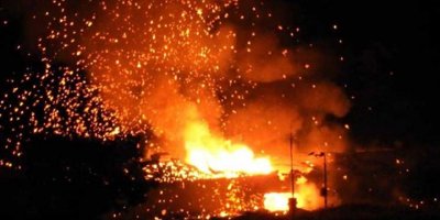 Patlamalar ve Yangın nedeniyle bazı yollar trafiğe kapatıldı