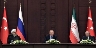 Dünyanın izlediği zirvede flaş detay