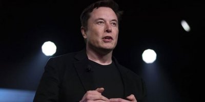 Musk, Ay'a ve Mars'a insan taşıyacak "Starship"i tanıttı