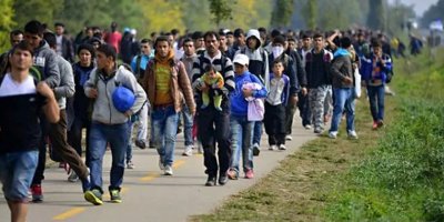 Yunanistan 10 bin mülteciyi Türkiye'ye geri gönderecek