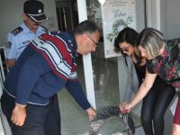 KTOEÖS, Eğitim Bakanlığı önünde “TC’den öğretmen dayatmasını protesto eylemi” yaptı… Eyleme KTÖS de destek verdi