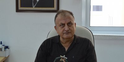 DAÜ Eczacilik Fakültesi Dekani Prof. DR. Mustafa F. Şahin’e onur ödülü