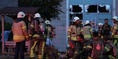 Erkek arkadaşıyla kavga eden alkollü kadın evini ateşe verdi