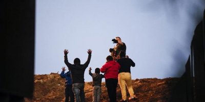 ABD-Meksika sınırında 1 milyon yasa dışı göçmen yakalandı