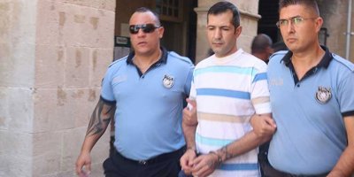 28 yıl hapse mahkum edildi.