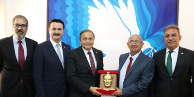 Özyiğit, CHP heyetiyle görüştü