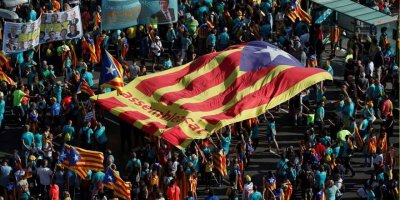 Katalan lidere 13 yıl hapis cezası