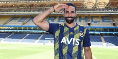 Adil Rami’den asker selamıyla Fransa’ya mesaj!