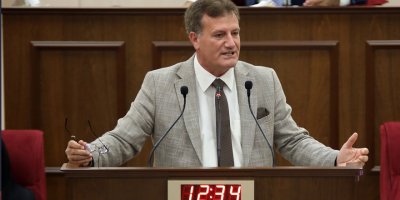 Arıklı: "Kriz bizi de vurdu, krizden milletvekilleri de etkilendi"