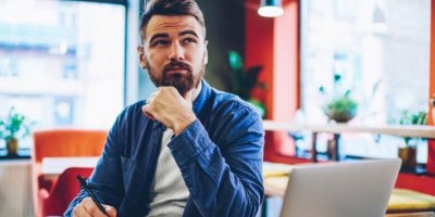 TDK güncel yazım kılavuzuna göre nerede mi, nerde mi?