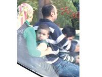 Motosiklete 4 kişi bindiler