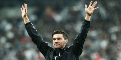 Beşiktaş'tan Galatasaray'a Falcao göndermesi