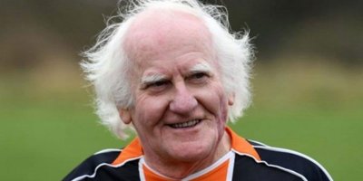 83 yaşındaki isim futboldan vazgeçmiyor!