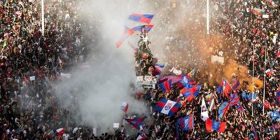 AB'den Şili'de itidal çağrısı