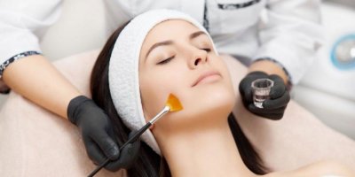 Kil ve karbon peelingi nasıl yapılır?