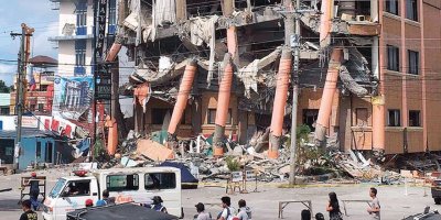 Filipinler sallandı