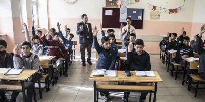 Suriyeli öğrenciler için 'uyum sınıfları' açıldı