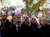 Fransa, Paris’teki terör kurbanlarını andı