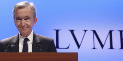 Bill Gates'i yerinden etti: Fransız patron Arnault, artık dünyanın en zengin 2. insanı