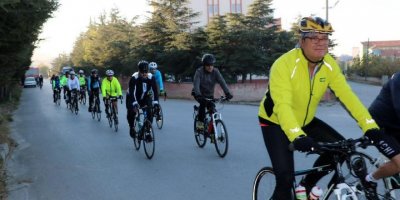 Ata’nın huzuruna çıkmak için 630 kilometre pedal çevirecekler